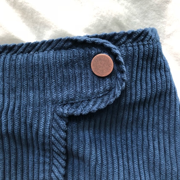 navy blue BDG corduroy skirt - Picture 2 of 4